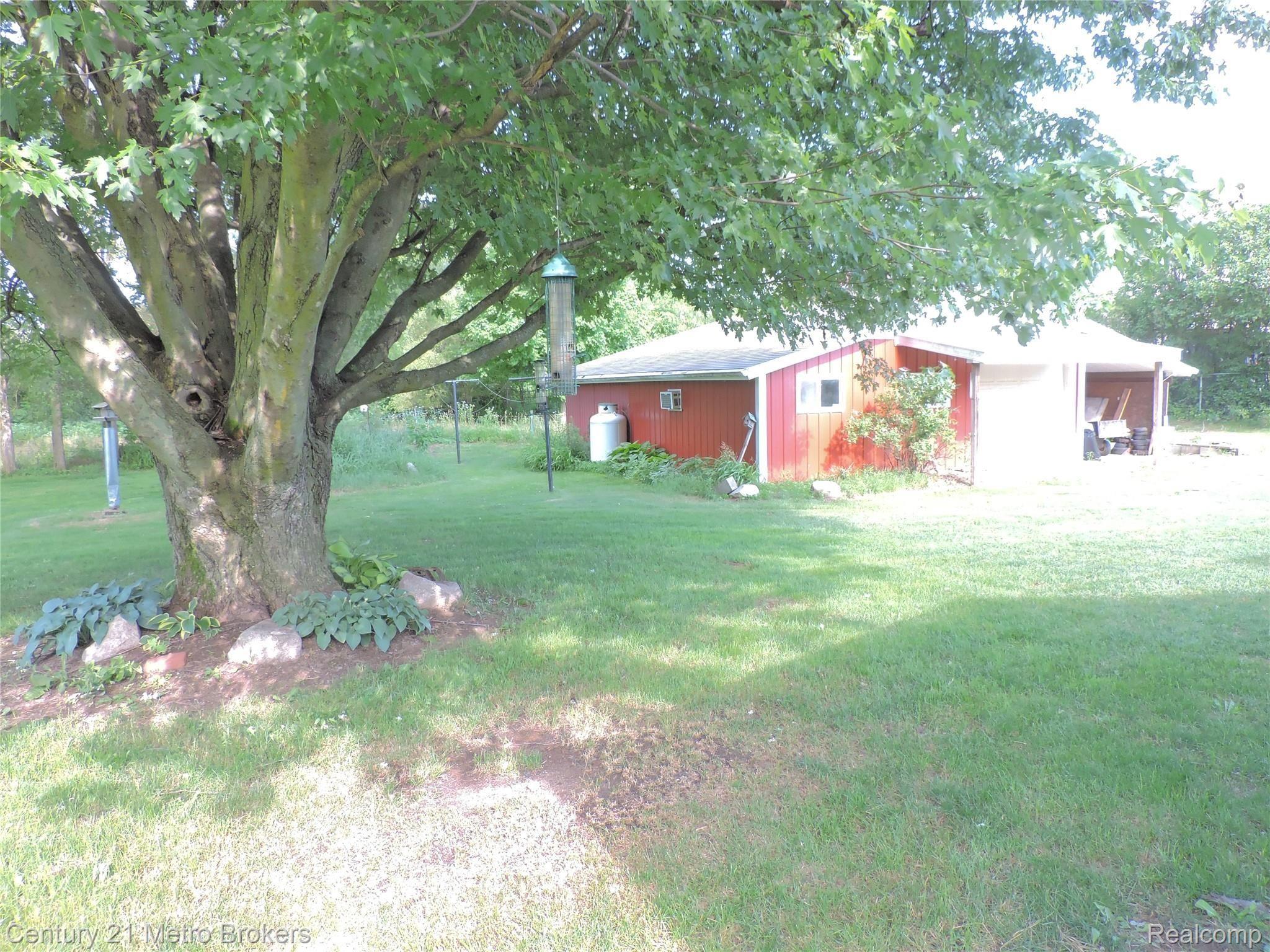 4270 North Irish Road Davison, MI 48423 - Photo 37 of 54 DSCN8800.JPG
