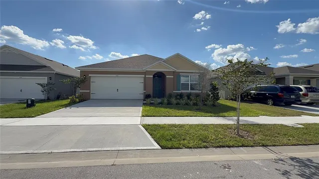 $1,850 | 504 Taylor Grvs Street, Lake Wales, FL 33898