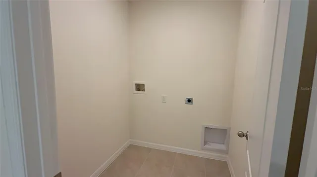 $1,850 | 504 Taylor Grvs Street, Lake Wales, FL 33898