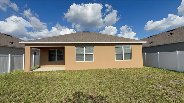 $1,850 | 504 Taylor Grvs Street, Lake Wales, FL 33898