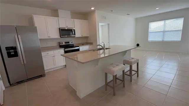 $1,850 | 504 Taylor Grvs Street, Lake Wales, FL 33898