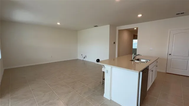 $1,850 | 504 Taylor Grvs Street, Lake Wales, FL 33898