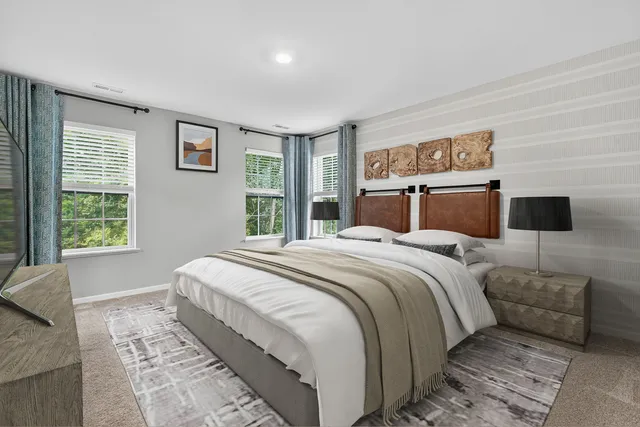 $315,000 | 1001 North Draper Road, McHenry, IL 60050