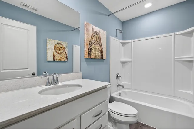 $315,000 | 1001 North Draper Road, McHenry, IL 60050