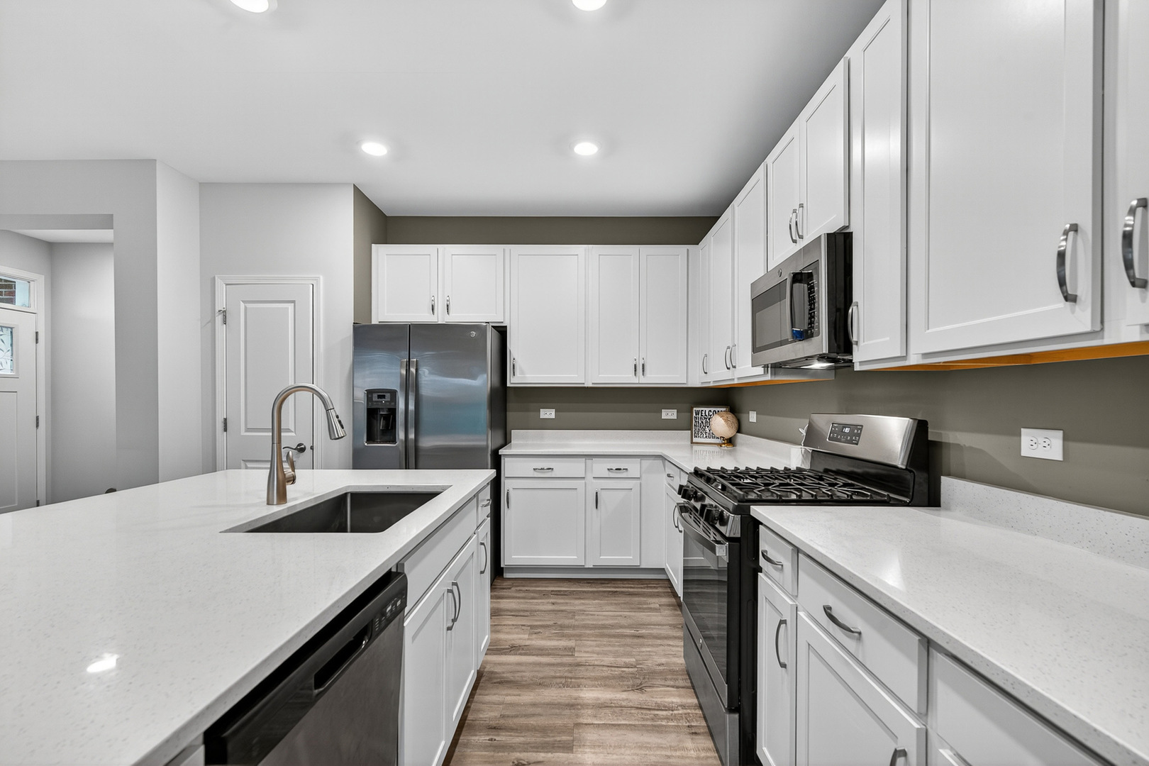 1001 North Draper Road McHenry, IL 60050 - Photo 8 of 22