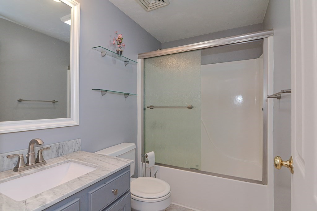9 A Ansonia Road, Unit 1A LEFT Worcester, MA 01605 - Photo 18 of 29 Gallery Image 18