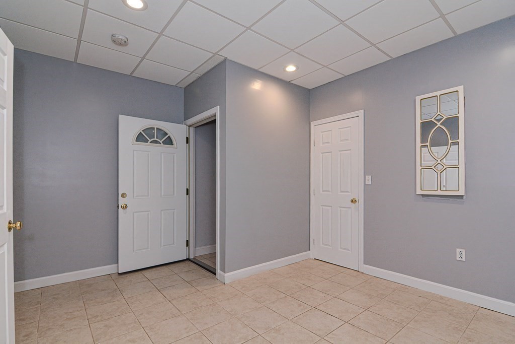 9 A Ansonia Road, Unit 1A LEFT Worcester, MA 01605 - Photo 20 of 29 Gallery Image 20