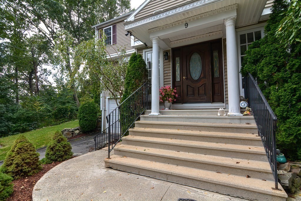 9 A Ansonia Road, Unit 1A LEFT Worcester, MA 01605 - Photo 3 of 29 Gallery Image 3