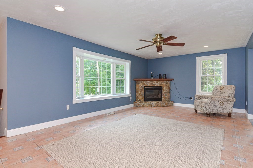 9 A Ansonia Road, Unit 1A LEFT Worcester, MA 01605 - Photo 8 of 29 Gallery Image 8