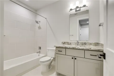 $899,000 | 3905 Vantage Drive, Austin, TX 78731