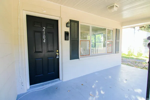 $2,200 | 2104 Maybank Highway, Charleston, SC 29412