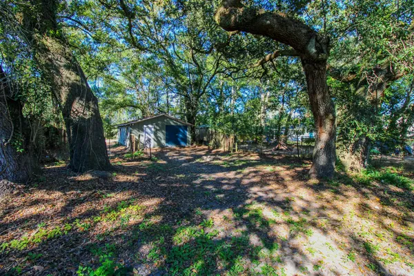 $2,200 | 2104 Maybank Highway, Charleston, SC 29412