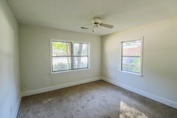 $2,200 | 2104 Maybank Highway, Charleston, SC 29412