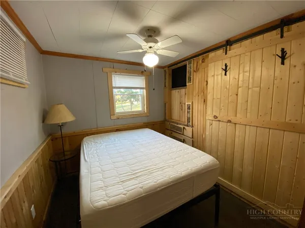 $1,200 | 143 Ridge Crest Drive, West Jefferson, NC 28694