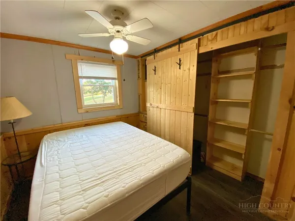 $1,200 | 143 Ridge Crest Drive, West Jefferson, NC 28694