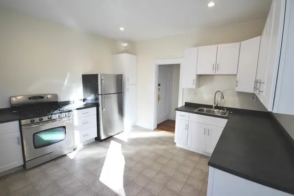 $3,600 | 224 Jamaicaway, Unit 3, Boston, MA 02130