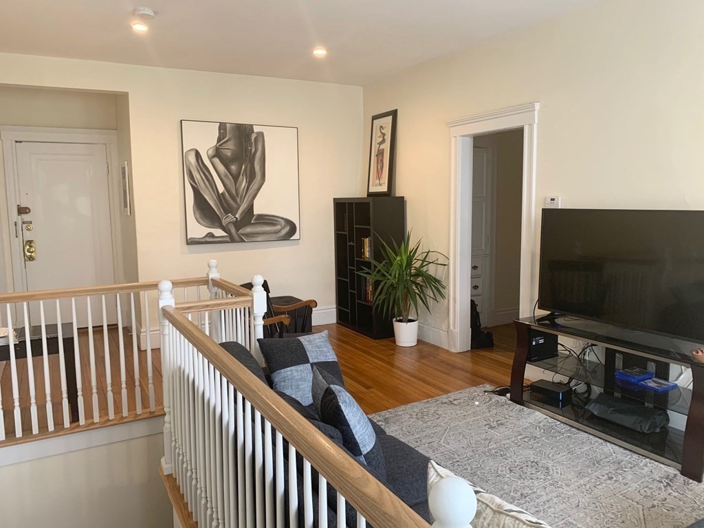 224 Jamaicaway, Unit 3 Boston, MA 02130 - Photo 2 of 13