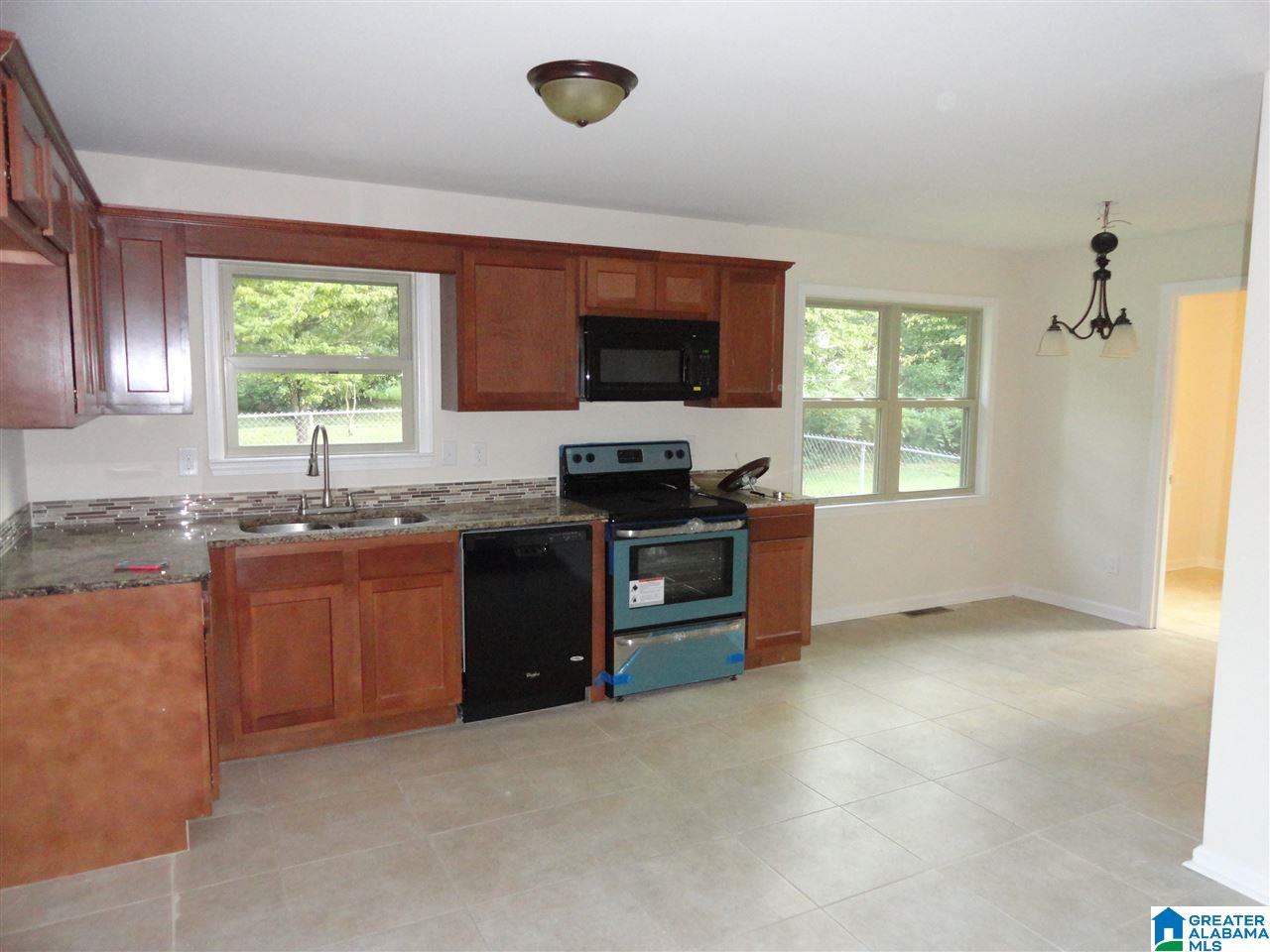1747 Roberta Road Birmingham, AL 35214 - Photo 5 of 22