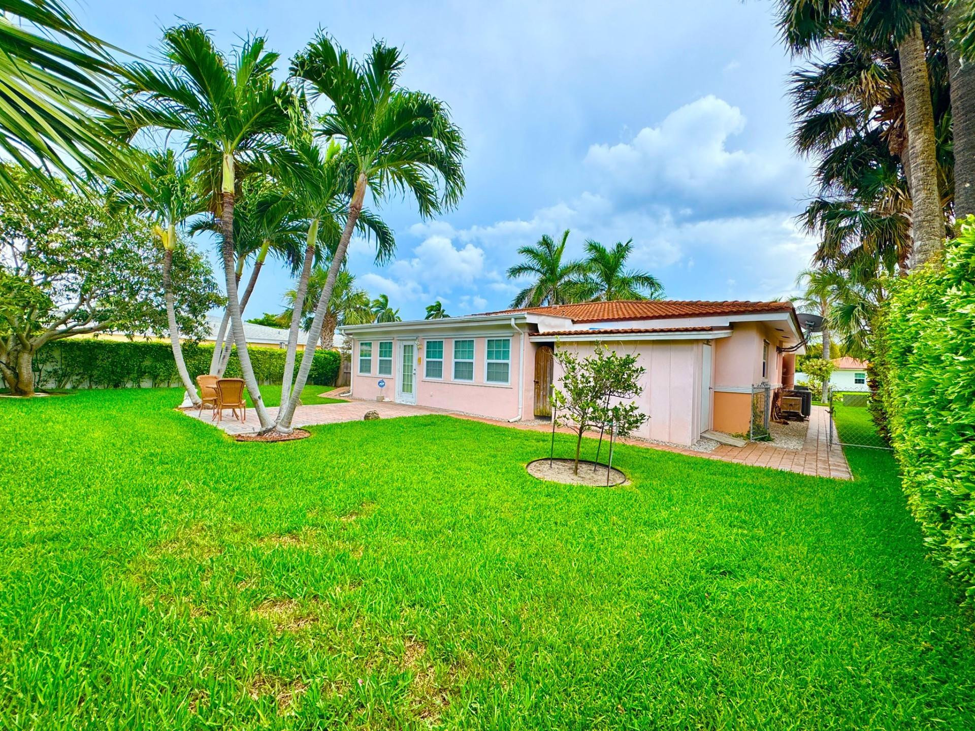 307 Bamboo Road Palm Beach Shores, FL 33404 - Photo 3 of 29 Photo 3