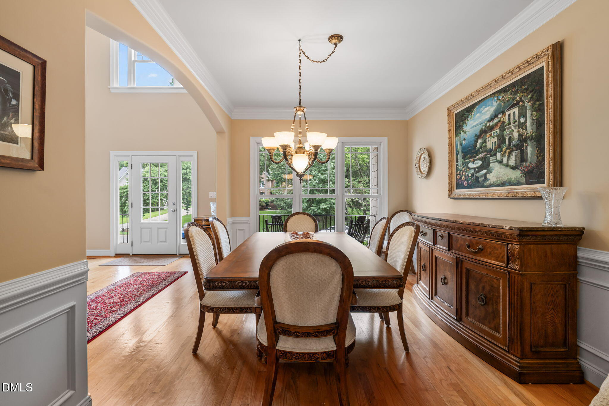 Dining room (2)