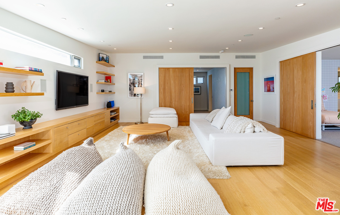 25160 Malibu Road Malibu, CA 90265 - Photo 14 of 30