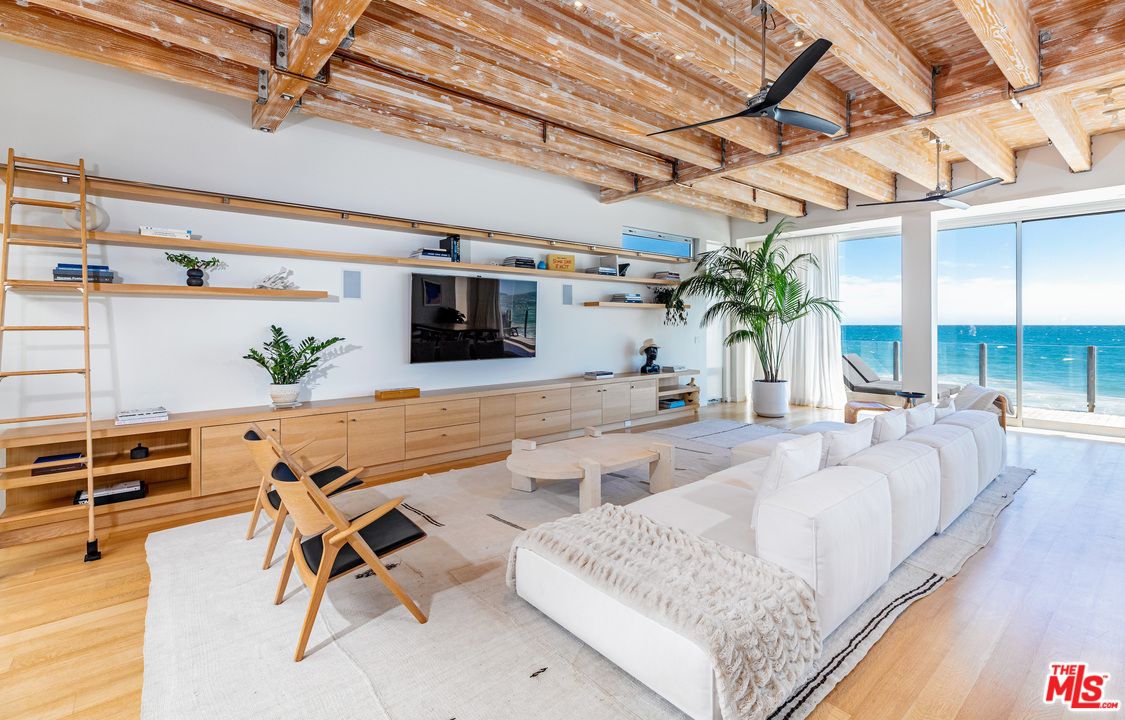 25160 Malibu Road Malibu, CA 90265 - Photo 4 of 30