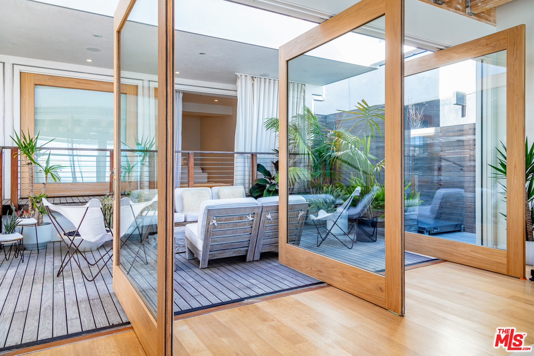 25160 Malibu Road Malibu, CA 90265 - Photo 6 of 30