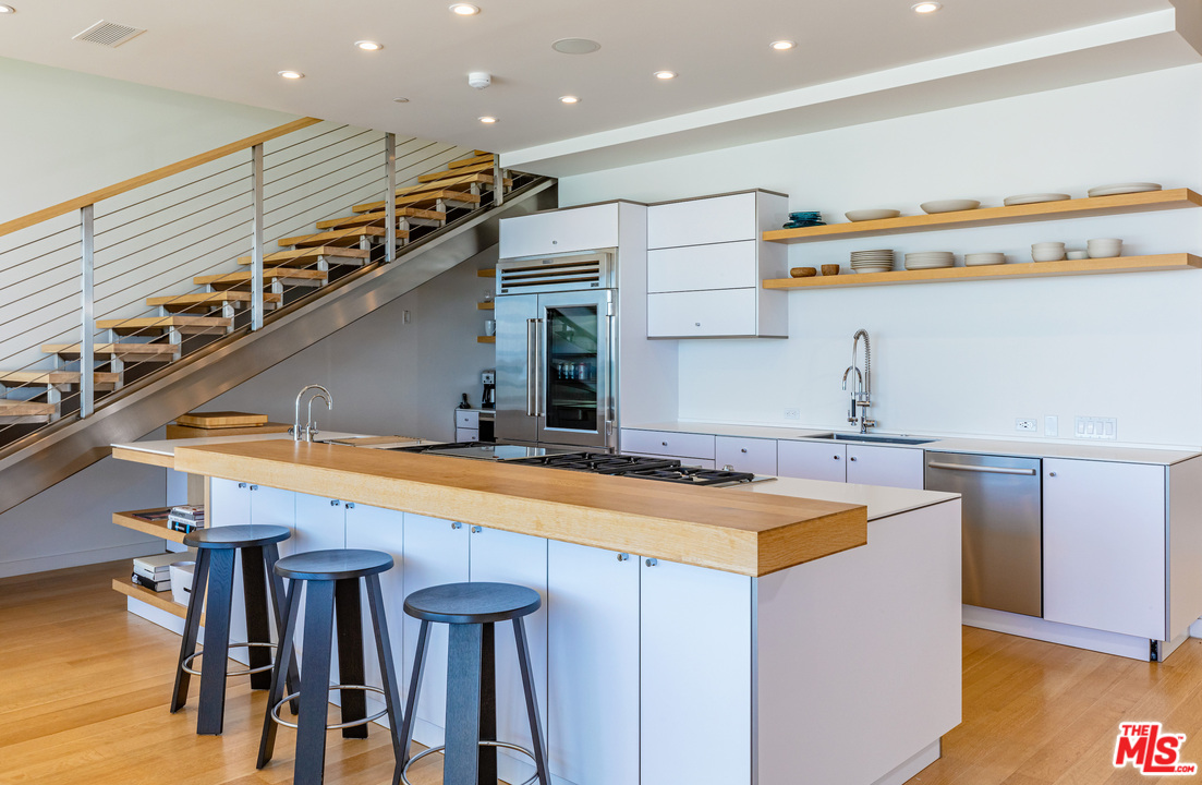 25160 Malibu Road Malibu, CA 90265 - Photo 9 of 30