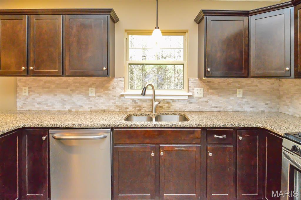 437 Briar Creek Road Troy, IL 62294 - Photo 19 of 50 Gallery Image 19