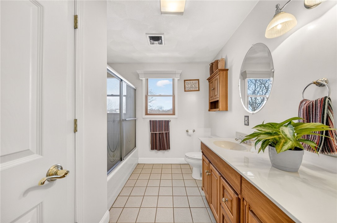 155 Sagamore Road Seekonk, MA 02771 - Photo 33 of 42 Gallery Image 33