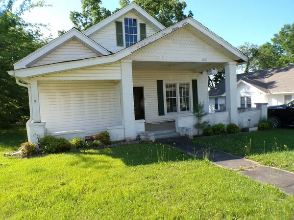 $89,000 | 227 North 5th Street, Selmer, TN 38375
