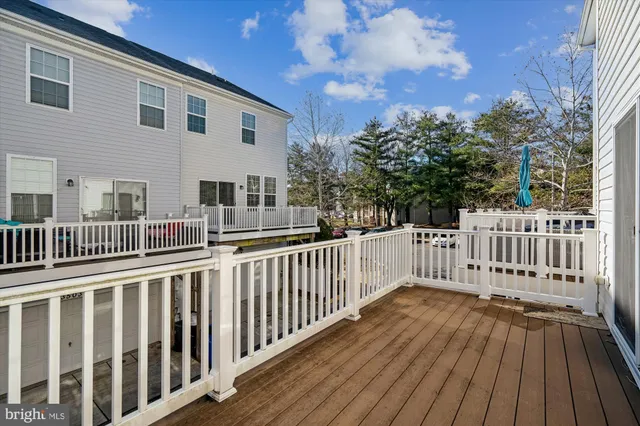 $467,000 | 3502 Woodlake Drive, Unit 38, Silver Spring, MD 20904