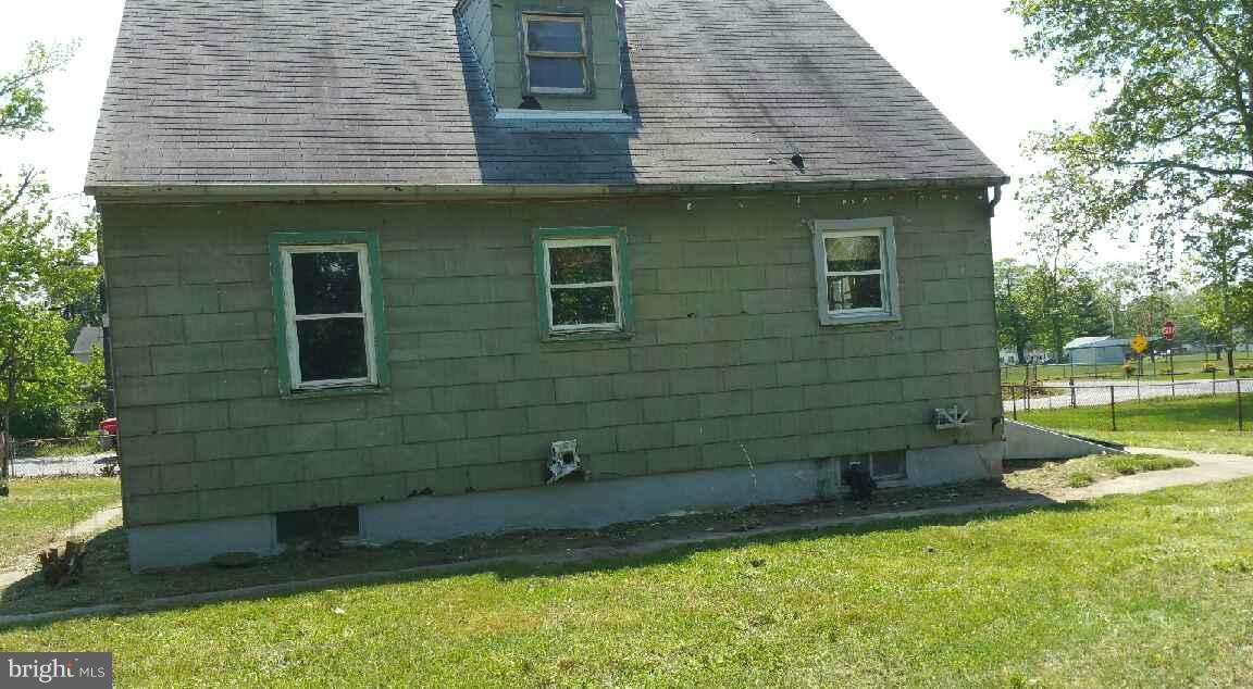 8479 Garden Road Pasadena, MD 21122 - Photo 3 of 21 Exterior (Rear)
