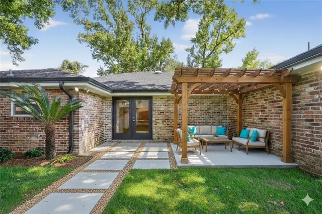 $725,000 | 10120 Idlewood Place, River Ridge, LA 70123