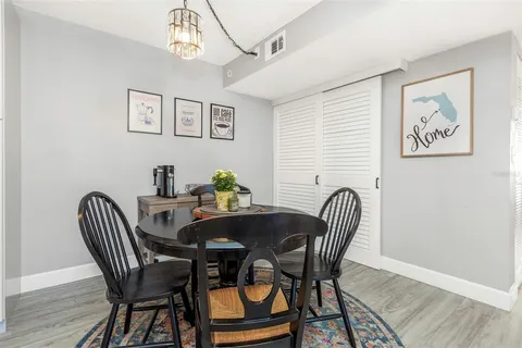 $229,900 | 3323 Crystal Court East, Unit B, Palm Harbor, FL 34685