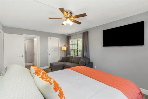 $229,900 | 3323 Crystal Court East, Unit B, Palm Harbor, FL 34685