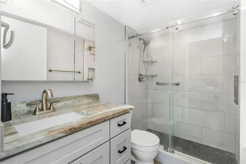 $229,900 | 3323 Crystal Court East, Unit B, Palm Harbor, FL 34685