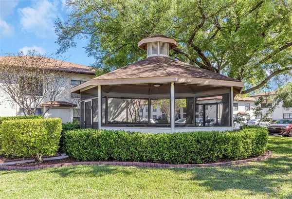 $229,900 | 3323 Crystal Court East, Unit B, Palm Harbor, FL 34685