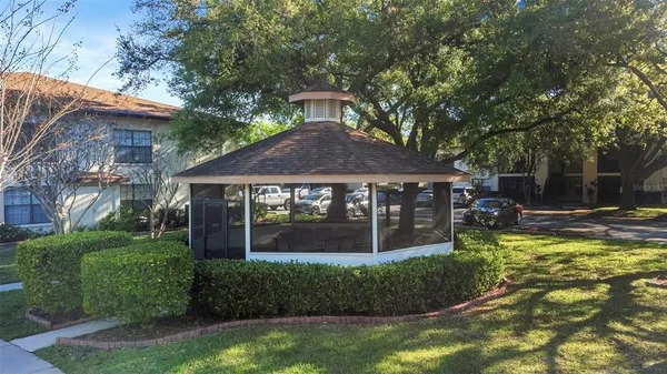 $229,900 | 3323 Crystal Court East, Unit B, Palm Harbor, FL 34685