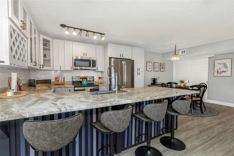 $229,900 | 3323 Crystal Court East, Unit B, Palm Harbor, FL 34685