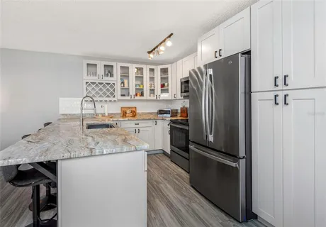 $229,900 | 3323 Crystal Court East, Unit B, Palm Harbor, FL 34685