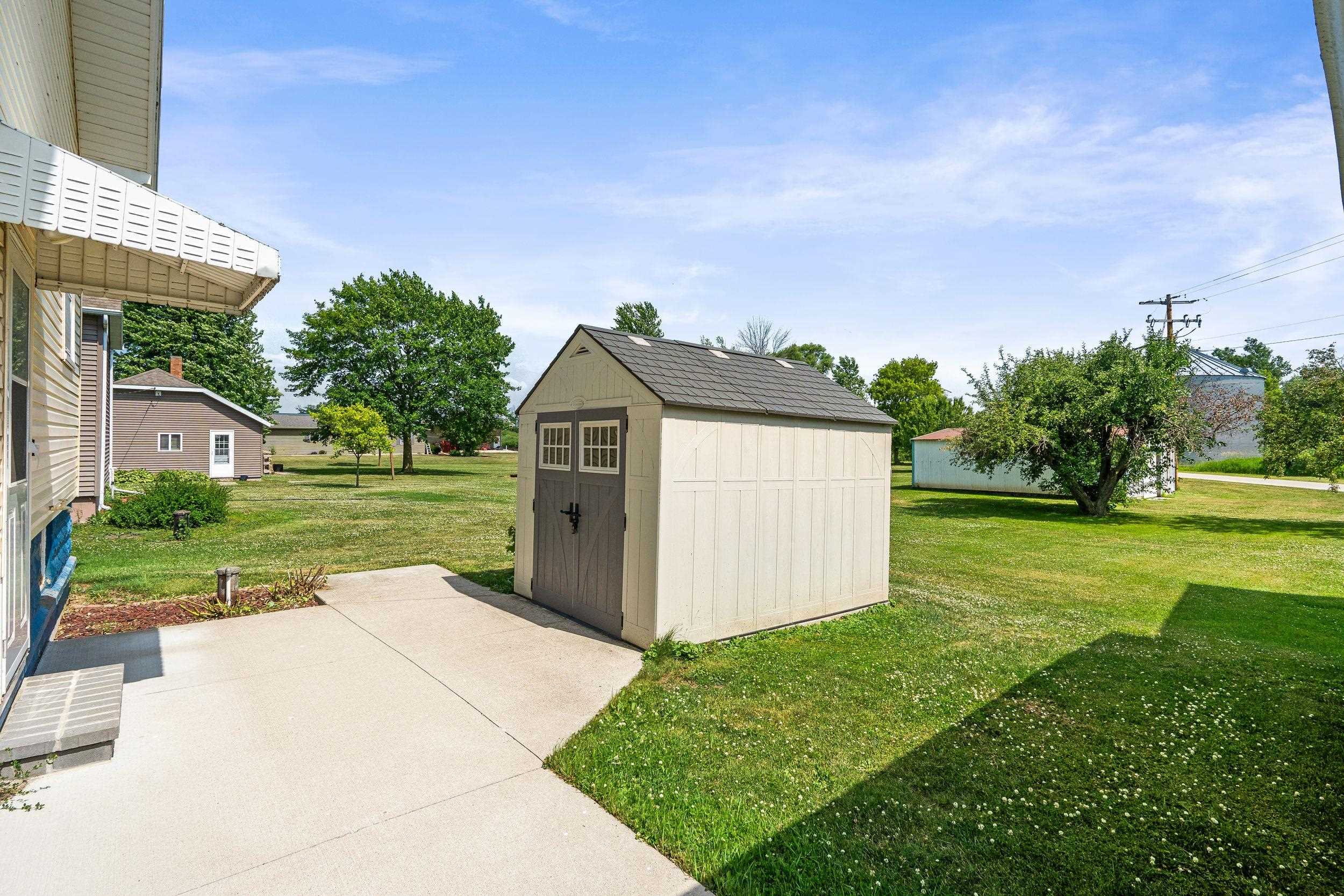 381 Main Street Potter, WI 54160 - Photo 5 of 35