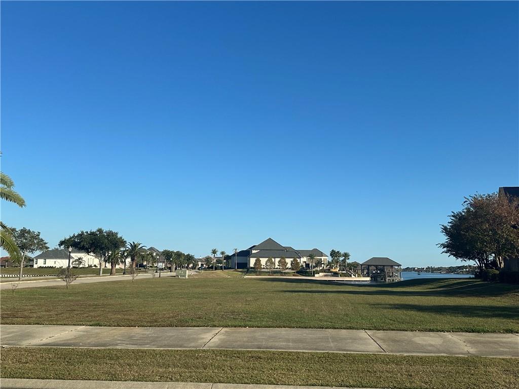 2024 Lakeshore Boulevard Slidell, LA 70461 - Photo 3 of 5
