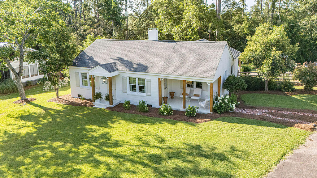 644 Jeter Street Edgefield, SC 29824 - Photo 9 of 52 BrookeandMarshall'sForweb_1