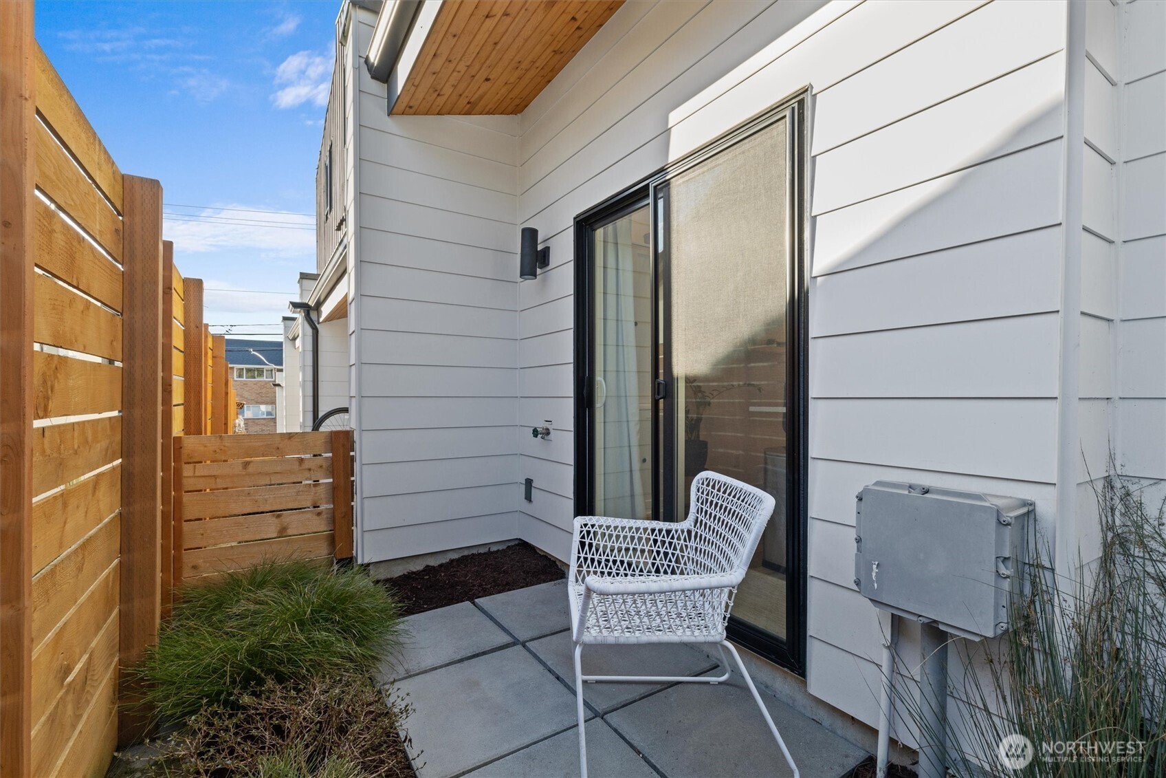 4203 Southwest Raymond Street Seattle, WA 98136 - Photo 12 of 40