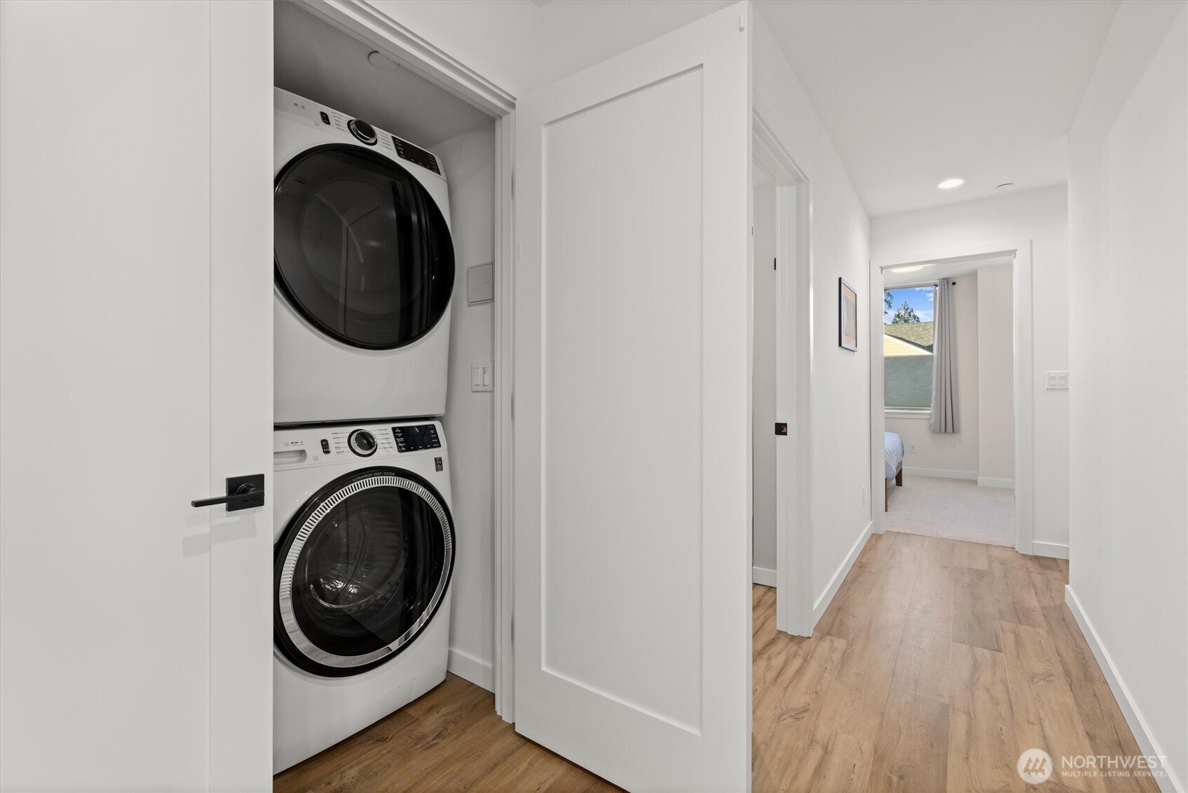 4203 Southwest Raymond Street Seattle, WA 98136 - Photo 28 of 40