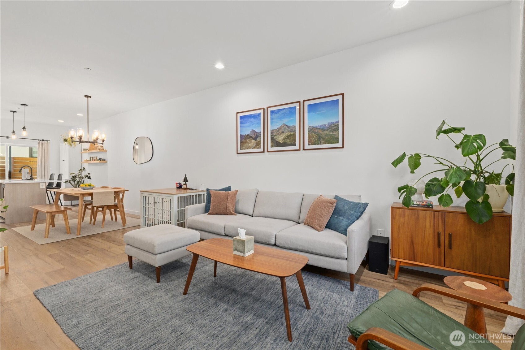 4203 Southwest Raymond Street Seattle, WA 98136 - Photo 3 of 40