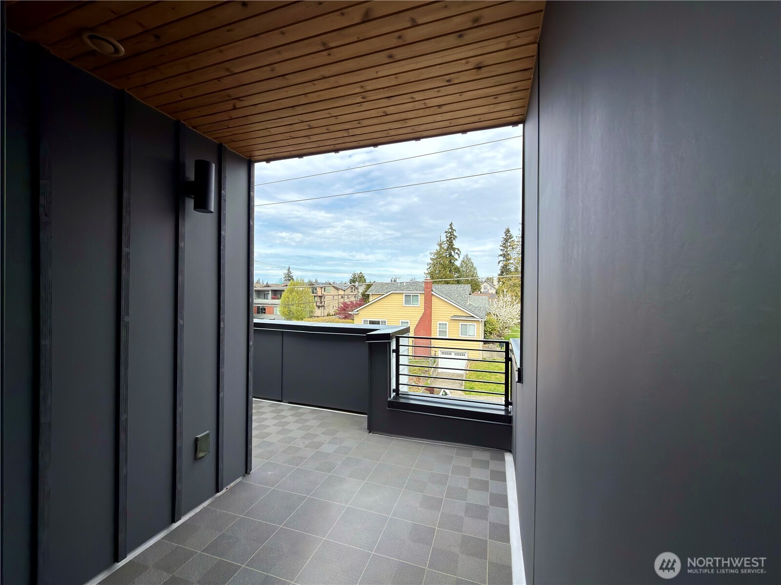 4203 Southwest Raymond Street Seattle, WA 98136 - Photo 31 of 40