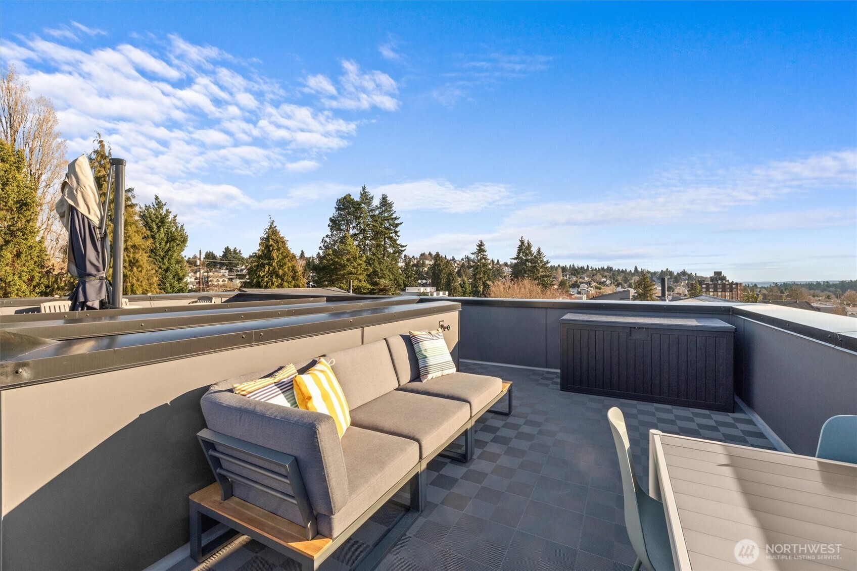 4203 Southwest Raymond Street Seattle, WA 98136 - Photo 33 of 40