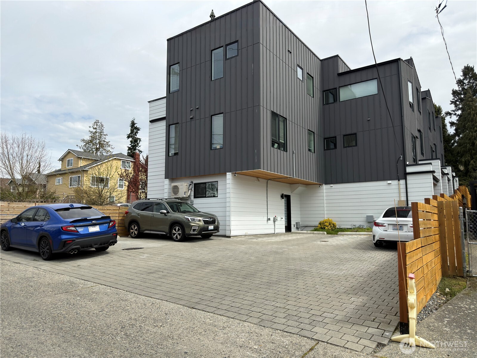 4203 Southwest Raymond Street Seattle, WA 98136 - Photo 39 of 40